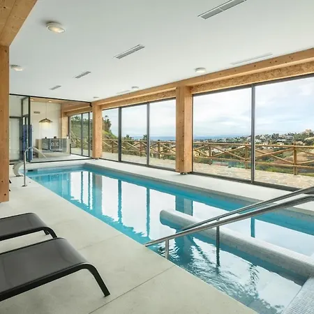 Paraiso Pueblo Penthouse - Rooftop Views & Garage *