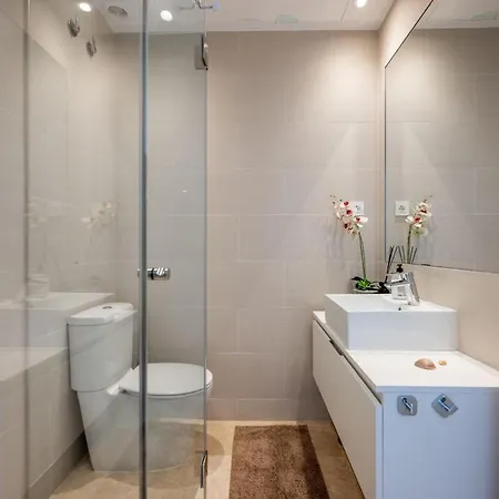 Paraiso Pueblo Penthouse - Rooftop Views & Garage Lejlighed Estepona