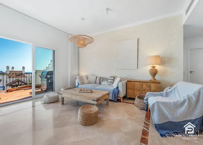 Paraiso Pueblo Penthouse - Rooftop Views & Garage Appartement