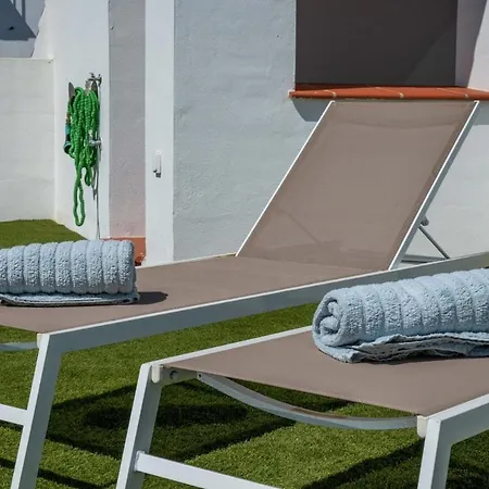 Paraiso Pueblo Penthouse - Rooftop Views & Garage Apartment Estepona