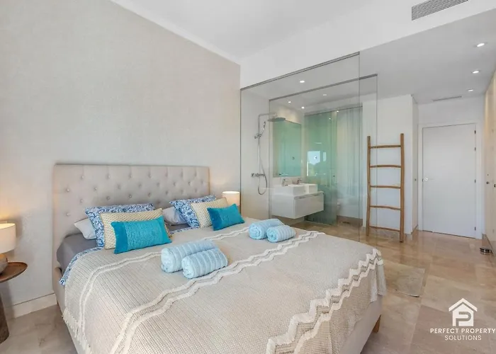 Apartment Paraiso Pueblo Penthouse - Rooftop Views & Garage Estepona